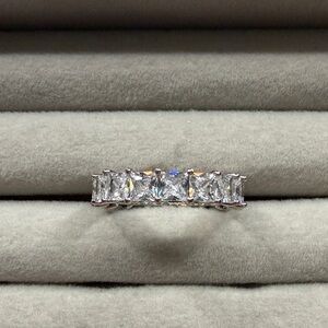 Stunning Silver Women's Ring